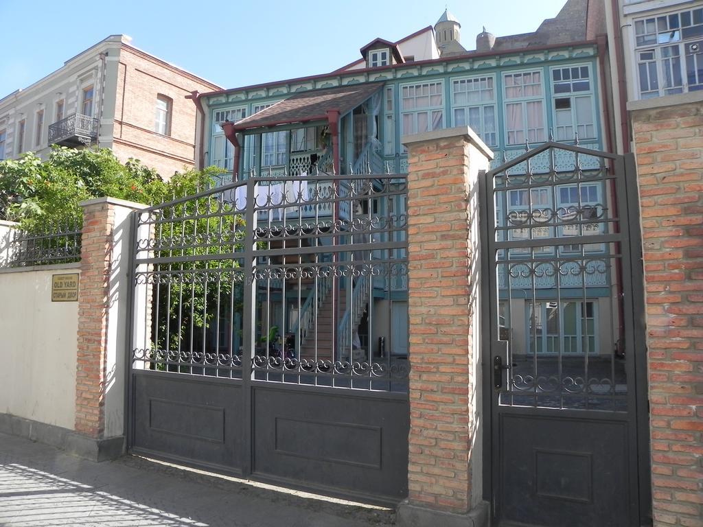Old Yard Guest House 트빌리시 외부 사진